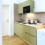 Romana Apartment